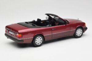 Mercedes 300CE-24 A124 カブリオレ Almandine レッド メタリック Norev 1:18 B66040616 メタル - 画像 3/8