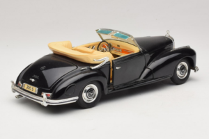 Mercedes 300S ブラック Maisto 1:18 52116-P1 メタル - 画像 3/8