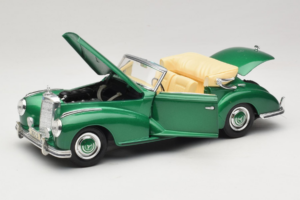 Mercedes 300S Cabriolet Green Metallic Maisto 1:18 52116 メタル - 画像 2/7