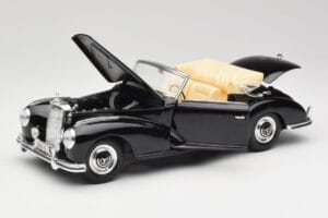 Mercedes 300SC W188 オブシディアンブラック Maisto 1:18 806B メタル - 画像 2/8