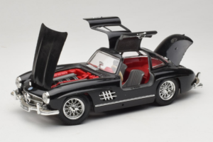 Mercedes 300SL ブラック Bburago 1:18 3015-M3 メタル - 画像 2/8