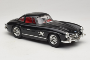 Mercedes 300SL ブラック Bburago 1:18 3015-M3 メタル - 画像 6/8