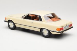Mercedes 350 SLC C107 ホワイト Cult Models 1:18 CML049-1 メタル - 画像 5/6