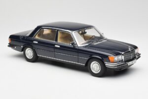 Mercedes 450 SEL 6.9 W116 ダークブルー Revell 1:18 8956 メタル - 画像 6/8
