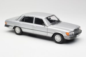 Mercedes 450 SEL 6.9 W116 シルバー Revell 1:18 8955 メタル - 画像 6/8