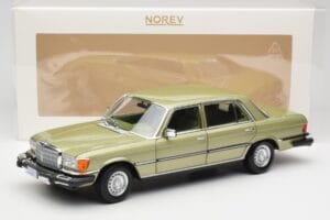 Mercedes 450 SEL W116 J.R. Ewing Dallas シルバーグリーン Norev 1:18 183975 メタル - 画像 8/8