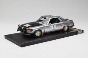 Mercedes 450 SLC 5.0 C107 #4 B. Waldegard / H. Thorszelius Rally Bandama 1979 Minichamps 1:18 107793204 レジン