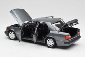 Mercedes 500 E W124 パールグレー Norev 1:18 183946 メタル - 画像 5/8