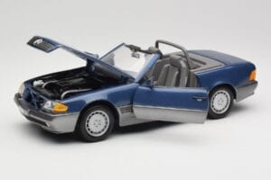 Mercedes SL 500 R129 Nautic Blue Metallic Revell 1:18 8081 メタル - 画像 2/8