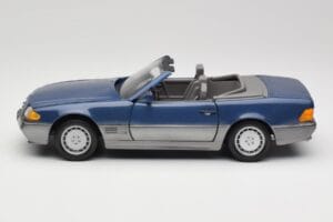 Mercedes SL 500 R129 Nautic Blue Metallic Revell 1:18 8081 メタル - 画像 4/8