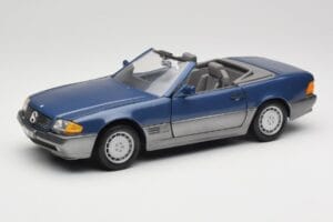 Mercedes SL 500 R129 Nautic Blue Metallic Revell 1:18 8081 メタル