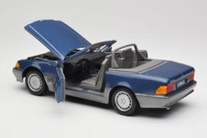 Mercedes SL 500 R129 Nautic Blue Metallic Revell 1:18 8081 メタル - 画像 5/8