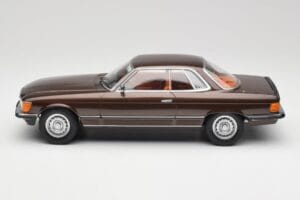 Mercedes 500 SLC C107 Beige Metallic KK-Scale 1:18 KKDC180851 メタル - 画像 3/6