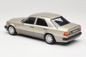 Mercedes 500E W124 Smoke Silver ディーラー限定版 Norev 1:18 B66040724 メタル - 画像 7/8