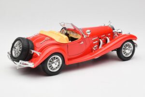 Mercedes 500K ロードスター レッド Bburago 1:18 3020 メタル - 画像 3/8