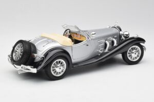 Mercedes 500K Roadster シルバー Bburago 1:18 3020-M1 メタル - 画像 3/8