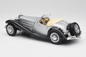 Mercedes 500K Roadster シルバー Bburago 1:18 3020-M1 メタル - 画像 7/8