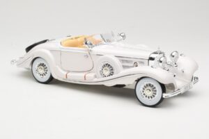 Mercedes 500K Special Roadster ホワイト Premiere Edition Maisto 1:18 536055 メタル - 画像 6/8