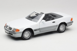 Mercedes 500 SL R129 ホワイト Roadtough 1:18 Mercedes 500 SL R129 ホワイト Roadtough 1:18 92048 メタル