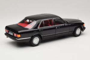 Mercedes 560 SEL W126 ブラック レッドインテリア Norev 1:18 183788 メタル - 画像 5/8