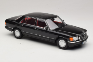 Mercedes 560 SEL W126 ブラック レッドインテリア Norev 1:18 183788 メタル - 画像 6/8