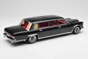 Mercedes 600 Pullman W100 ブラック NZG 1:18 1071/50 メタル - 画像 3/8