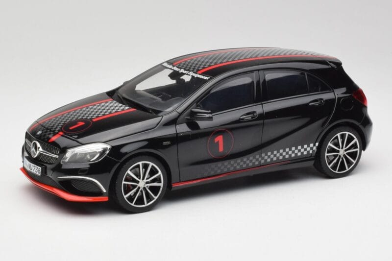 Mercedes A-Class W176 AMG ブラック Norev 1:18 183596 メタル
