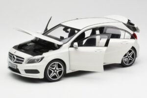 Mercedes A-Class W176 Cirrus ホワイト Norev 1:18 B66960126 メタル - 画像 2/8
