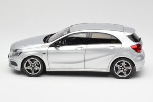 Mercedes A-Class W176 ポーラーシルバー Norev 1:18 B66960139 メタル - 画像 4/8