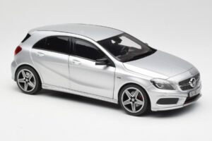 Mercedes A-Class W176 ポーラーシルバー Norev 1:18 B66960139 メタル - 画像 6/8