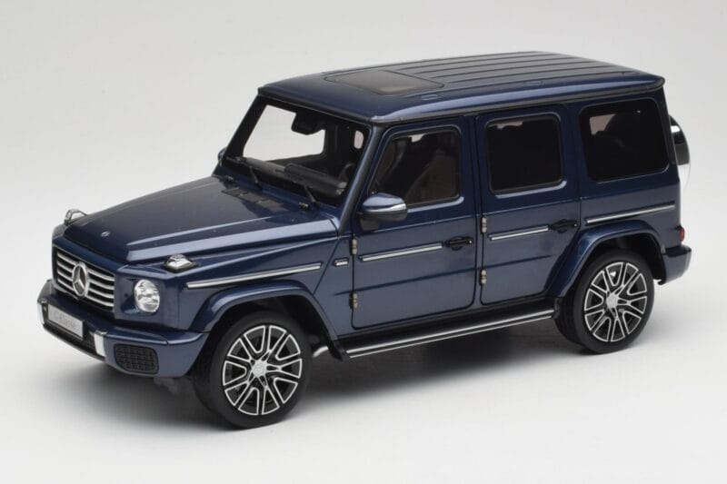Mercedes AMG G 63 L W465 ダークブルー Norev 1:18 B66960663 メタル