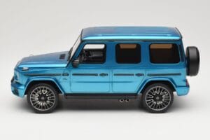 Mercedes AMG G63 W463 Hyper Blue Magno GT Spirit 1:18 GT925 レジン - 画像 3/6