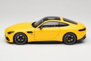 Mercedes AMG GT 43 C192 Turbo Sun Yellow NZG 1:18 B66960587 メタル - 画像 4/8