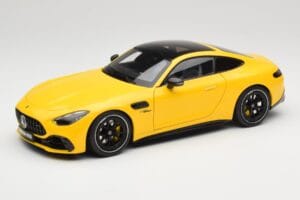 Mercedes AMG GT 43 C192 Turbo Sun Yellow NZG 1:18 Mercedes AMG GT 43 C192 Turbo Sun Yellow NZG 1:18 B66960587 メタル