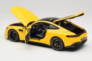Mercedes AMG GT 43 C192 Turbo Sun Yellow NZG 1:18 B66960587 メタル - 画像 5/8