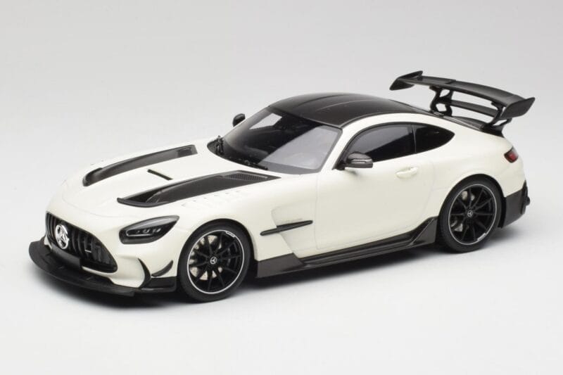 Mercedes AMG GT C190 Black Series Designo Diamond ホワイト メタリック Minichamps 1:18 155032022 メタル