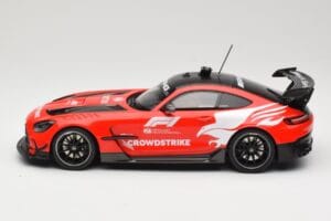 Mercedes AMG GT C190 Black Series Safety Car F1 2022 Minichamps 1:18 155032090 メタル - 画像 3/6