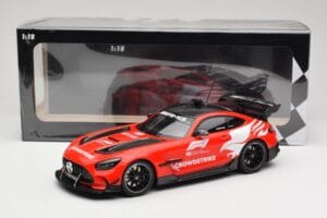 Mercedes AMG GT C190 Black Series Safety Car F1 2022 Minichamps 1:18 155032090 メタル - 画像 6/6