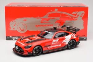 Mercedes AMG GT C190 Black Series Safety Car F1 2024 Minichamps 1:18 110032090 メタル - 画像 8/8
