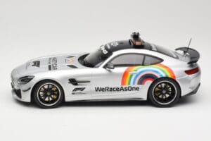 Mercedes AMG GT R C190 Safety Car F1 2020 Minichamps 1:18 155036092 メタル - 画像 3/6
