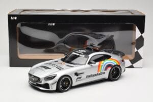 Mercedes AMG GT R C190 Safety Car F1 2020 Minichamps 1:18 155036092 メタル - 画像 6/6