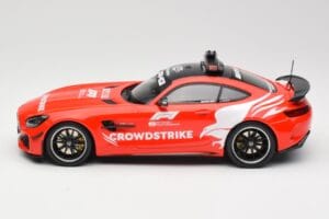 Mercedes AMG GT R C190 Safety Car F1 2021 Minichamps 1:18 155036095 メタル - 画像 3/6