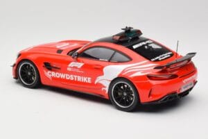 Mercedes AMG GT R C190 Safety Car F1 2021 Minichamps 1:18 155036095 メタル - 画像 5/6
