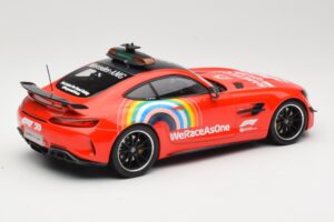 Mercedes AMG GT R C190 Safety Car F1 Mugello GP 2020 Minichamps 1:18 155036094 メタル - 画像 2/6