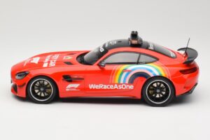 Mercedes AMG GT R C190 Safety Car F1 Mugello GP 2020 Minichamps 1:18 155036094 メタル - 画像 3/6