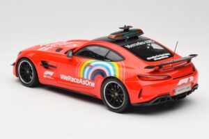 Mercedes AMG GT R C190 Safety Car F1 Mugello GP 2020 Minichamps 1:18 155036094 メタル - 画像 5/6