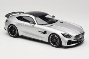 Mercedes AMG GT R C190 シルバー Minichamps 1:18 155036025 メタル - 画像 4/6