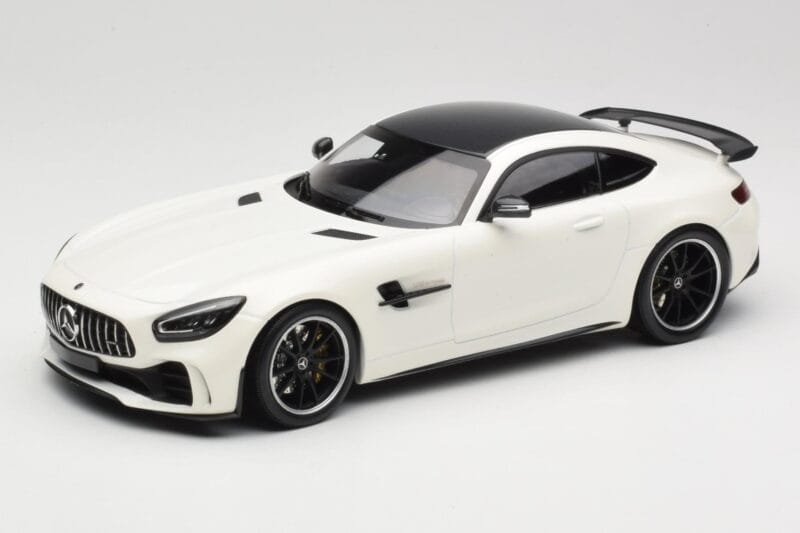 Mercedes AMG GT R C190 ホワイトメタリック Minichamps 1:18 155036028 メタル