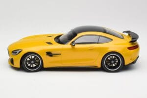 Mercedes AMG GT R C190 イエロー Minichamps 1:18 155036021 メタル - 画像 3/6
