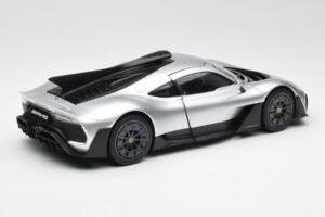 Mercedes AMG One Hightech シルバー NZG 1:18 B66961043 メタル - 画像 3/8